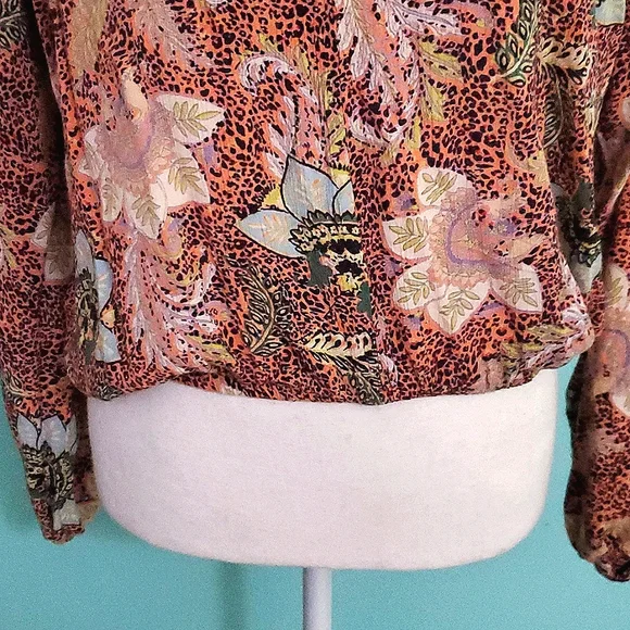 Angie Boho Floral & Cheetah Print Semi Balloon Sleeves Blouson Top XS - Picture 3 of 10